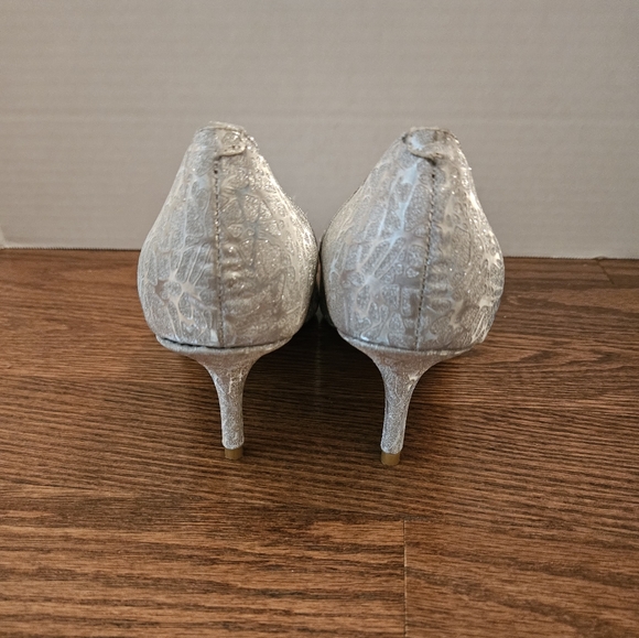 Sparkly Nine West Kitten Heels - Picture 3 of 4